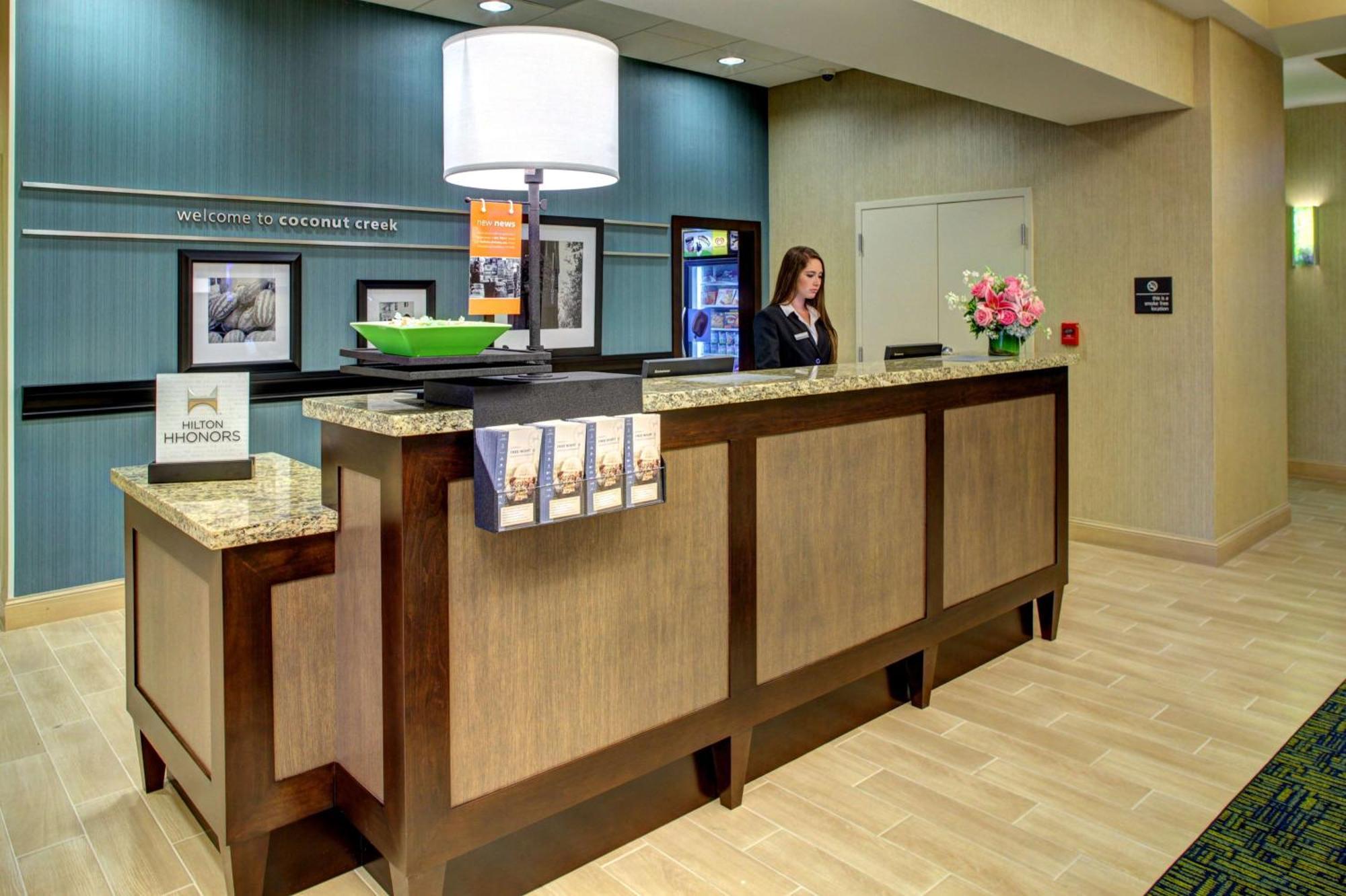Hampton Inn And Suites Coconut Creek West Dixie Bend Exterior foto